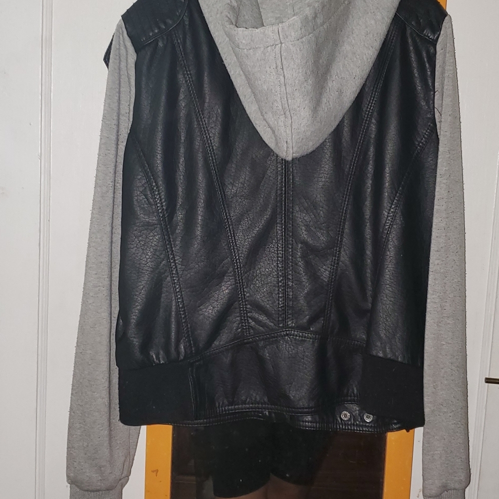 Jacket - Picture 2 of 2